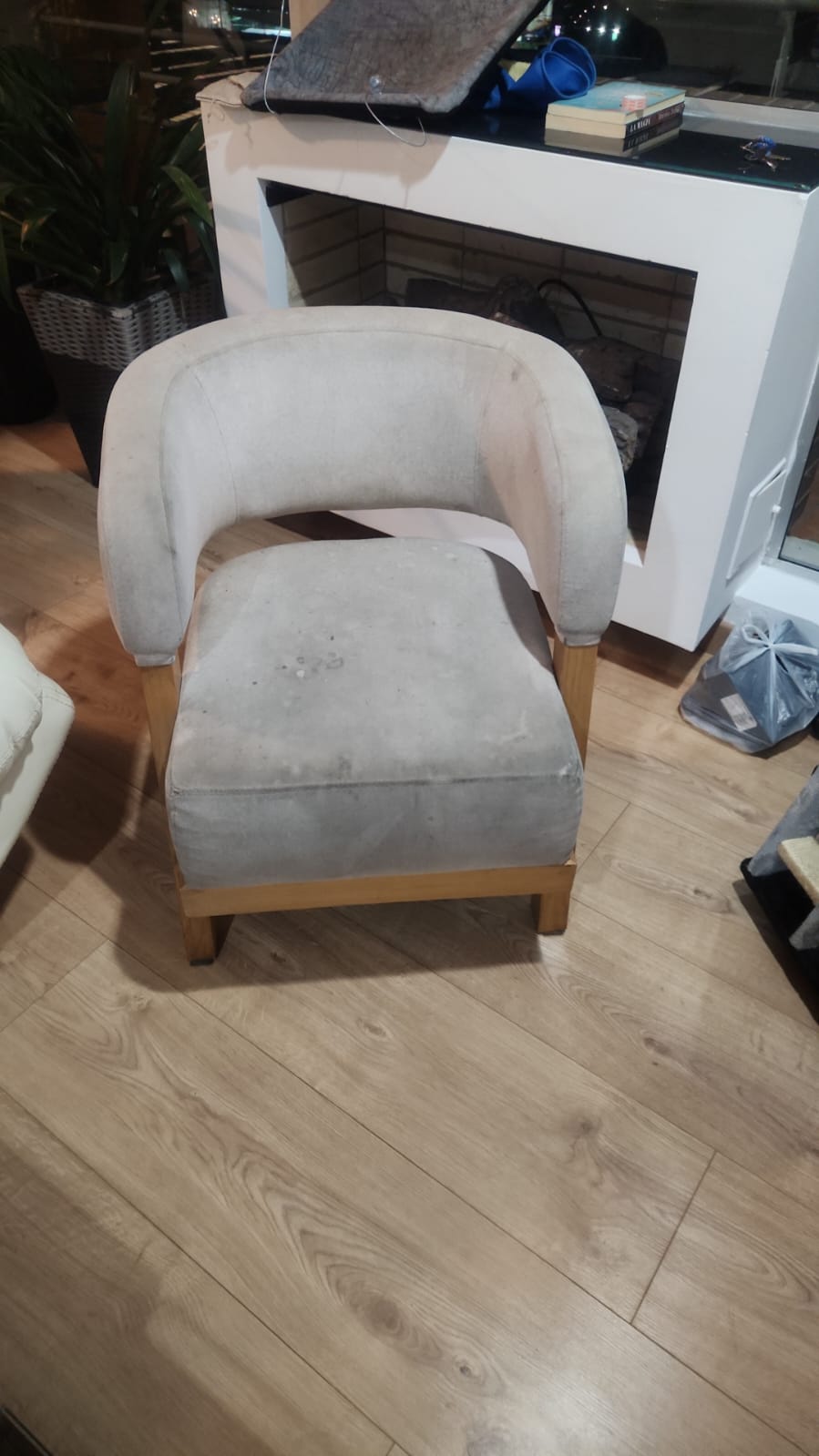 Antes: Lavado de muebles y tapicería